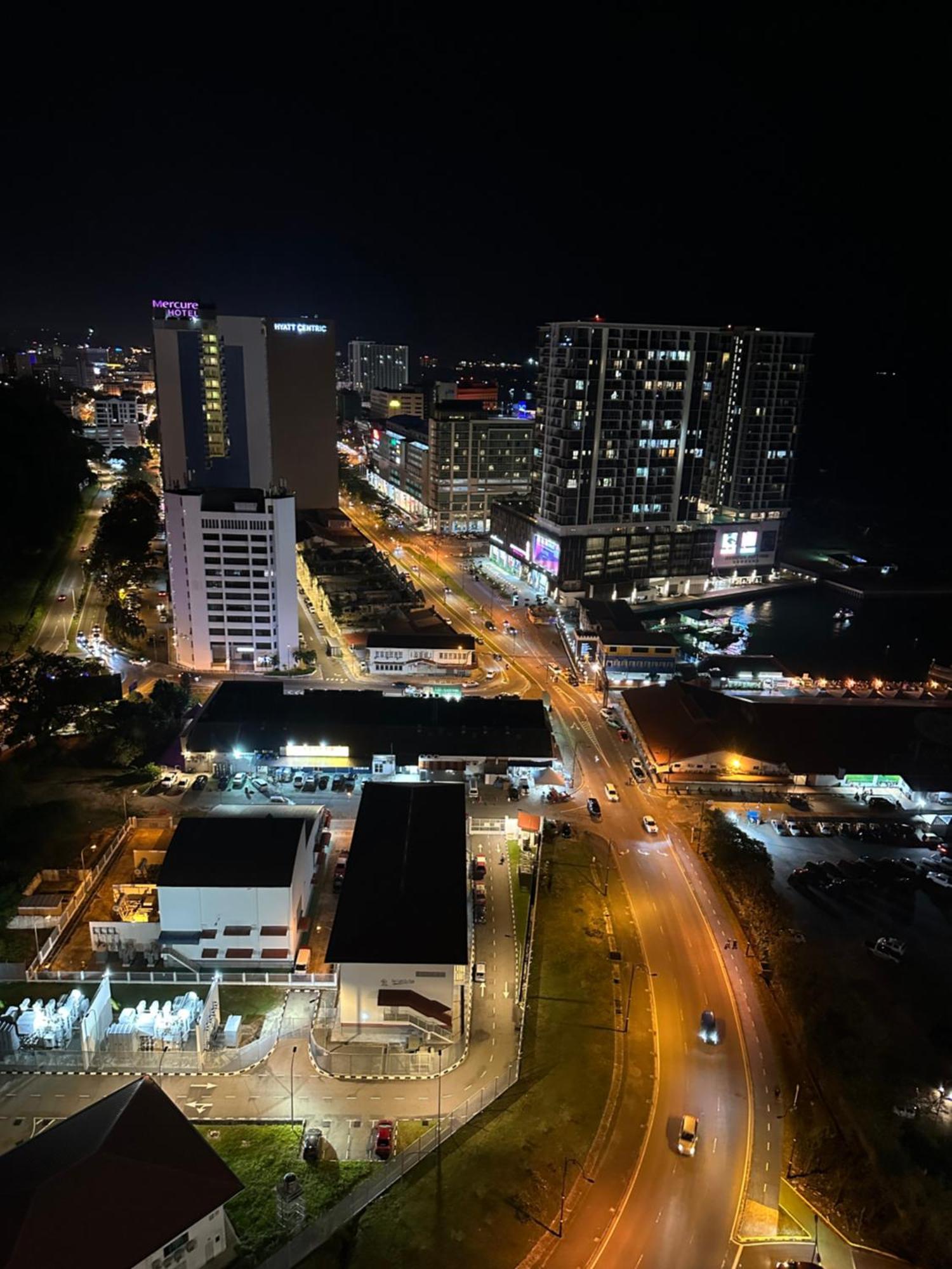 L Homestay Jesseltonquay Jq Kk City亚庇市区中心民宿2房1厕 Kota Kinabalu Bagian luar foto
